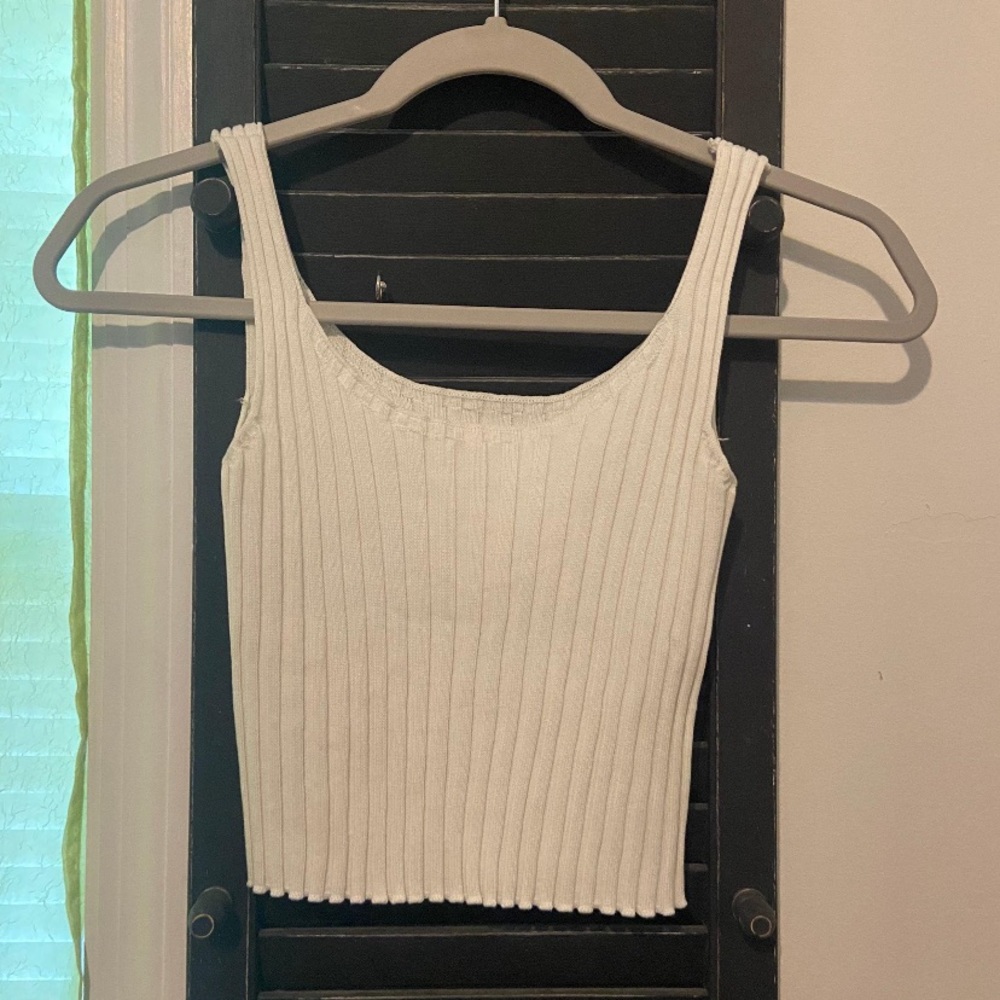 White Ribbed Cropped Tank top